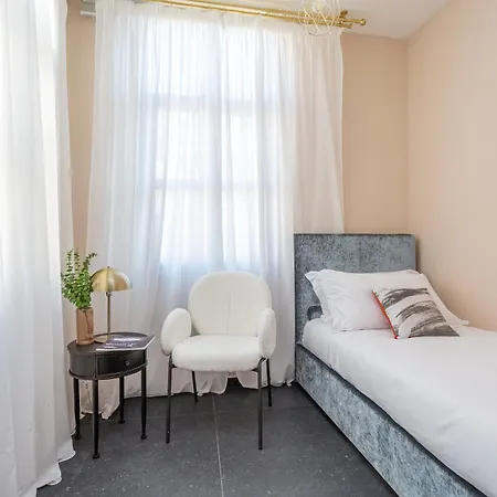 Daplace - Palazzina Cosima Рим